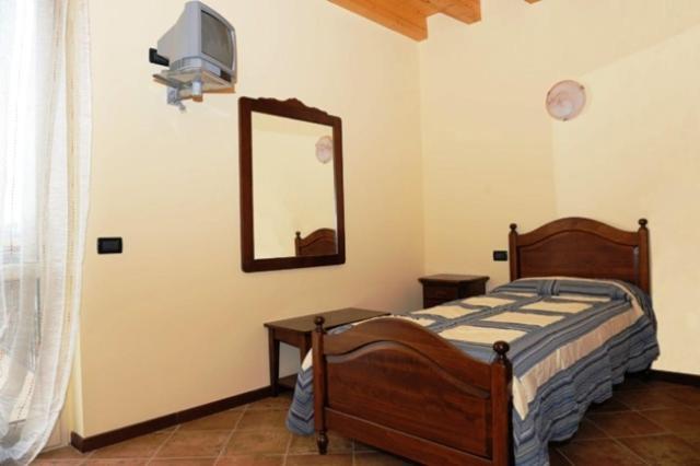 Agriturismo Parco Del Chiese Bedizzol Quarto foto